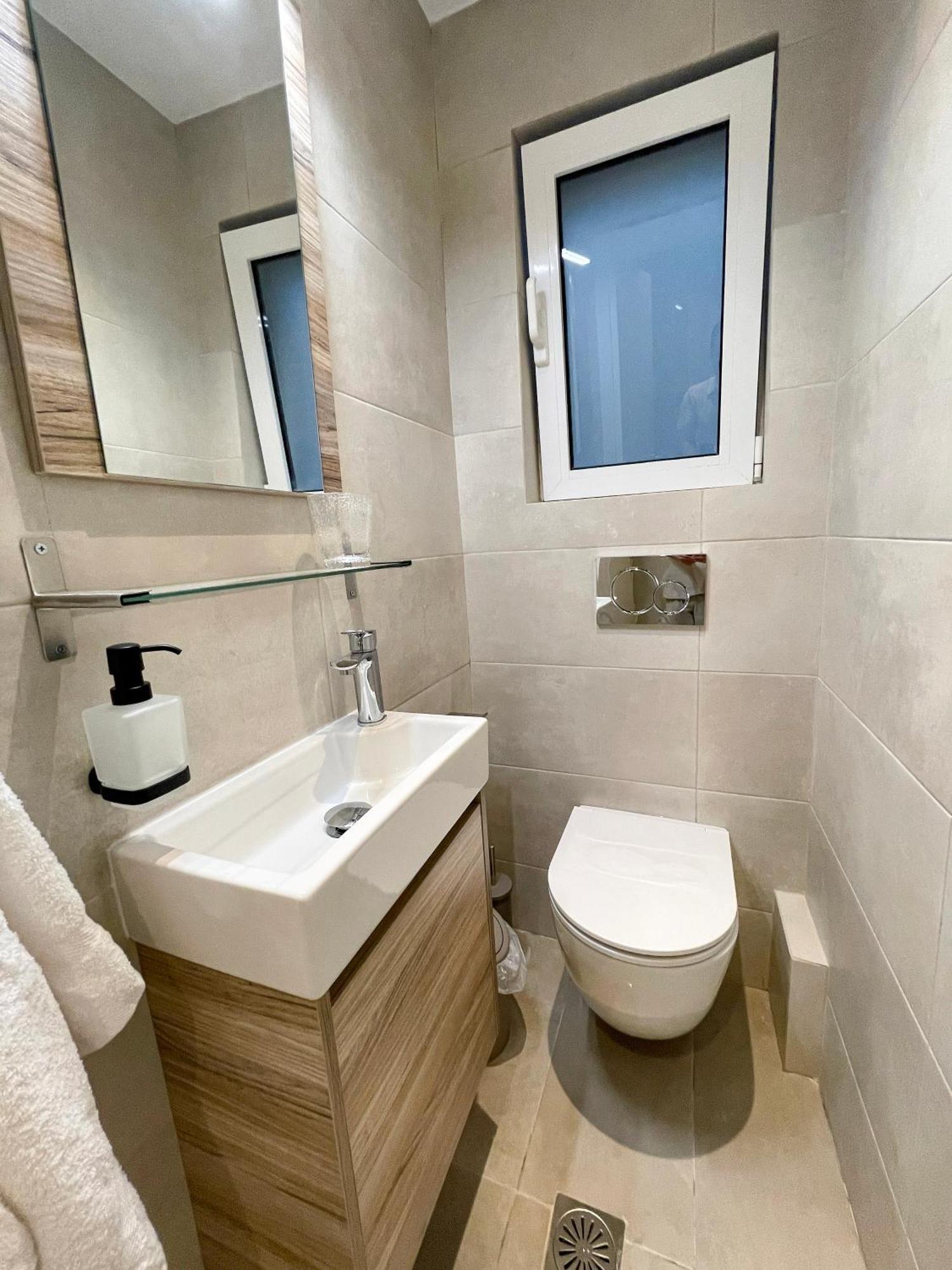 Iris Apartment
