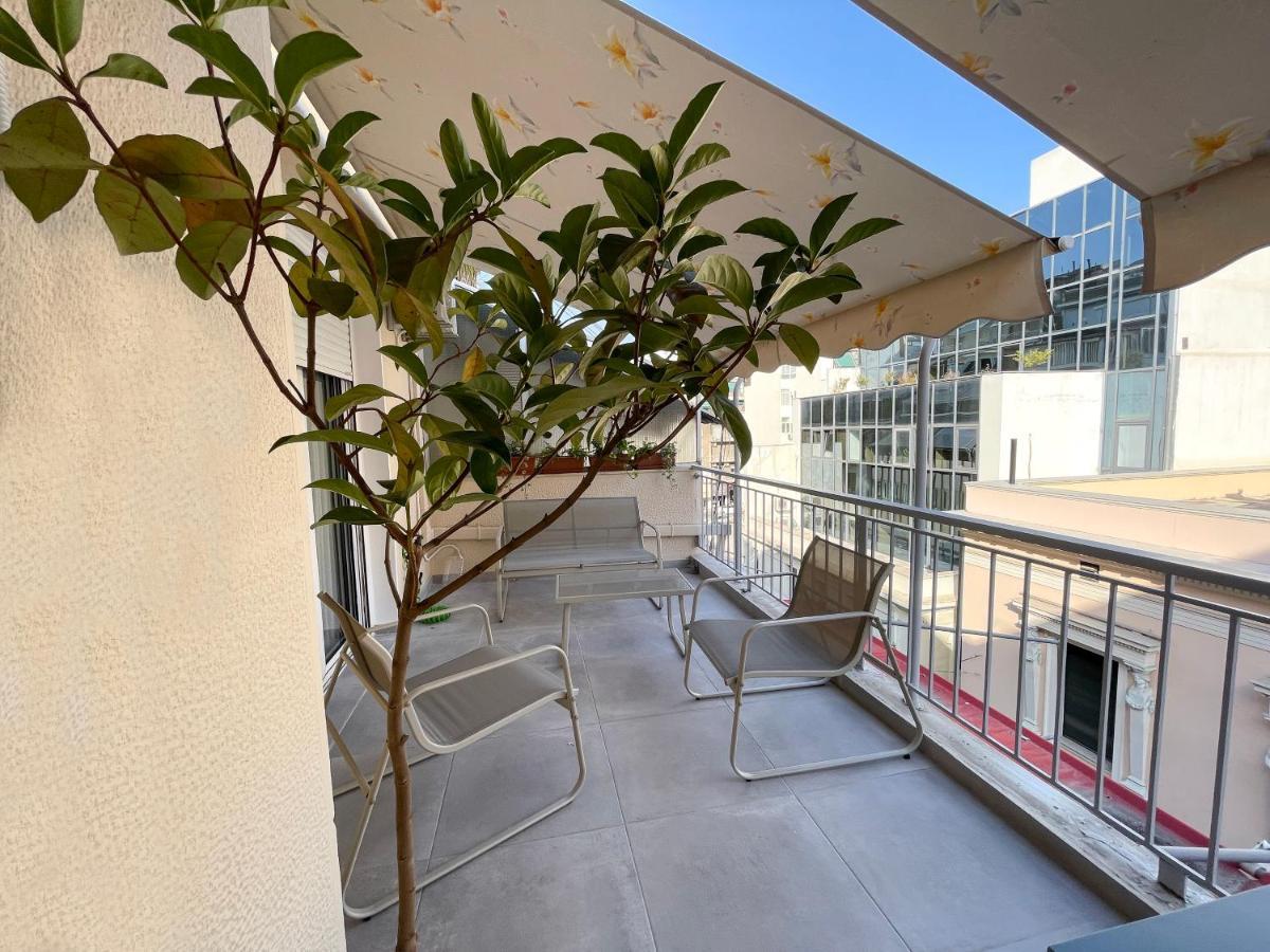 Iris Apartment